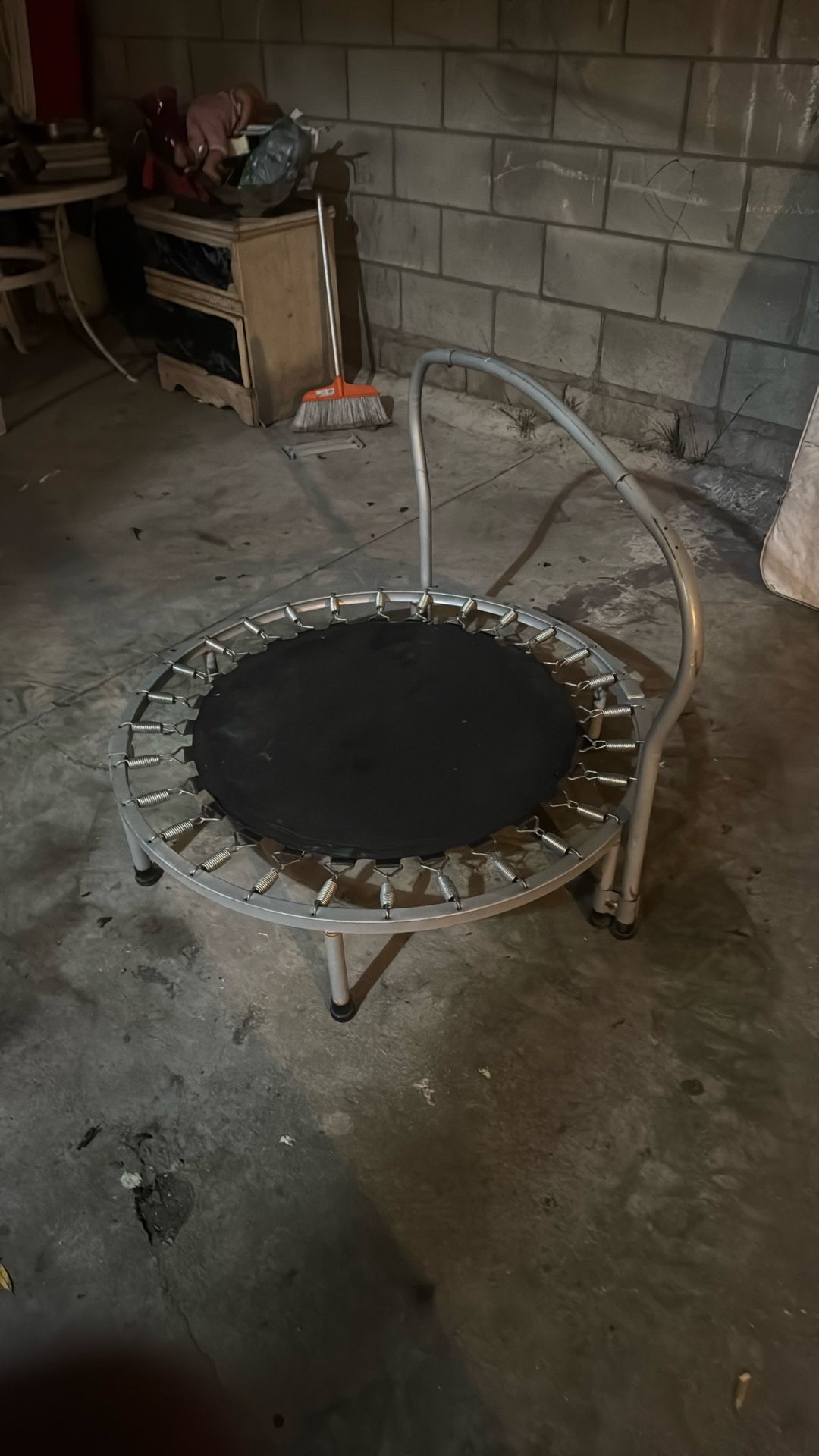 Trampoline