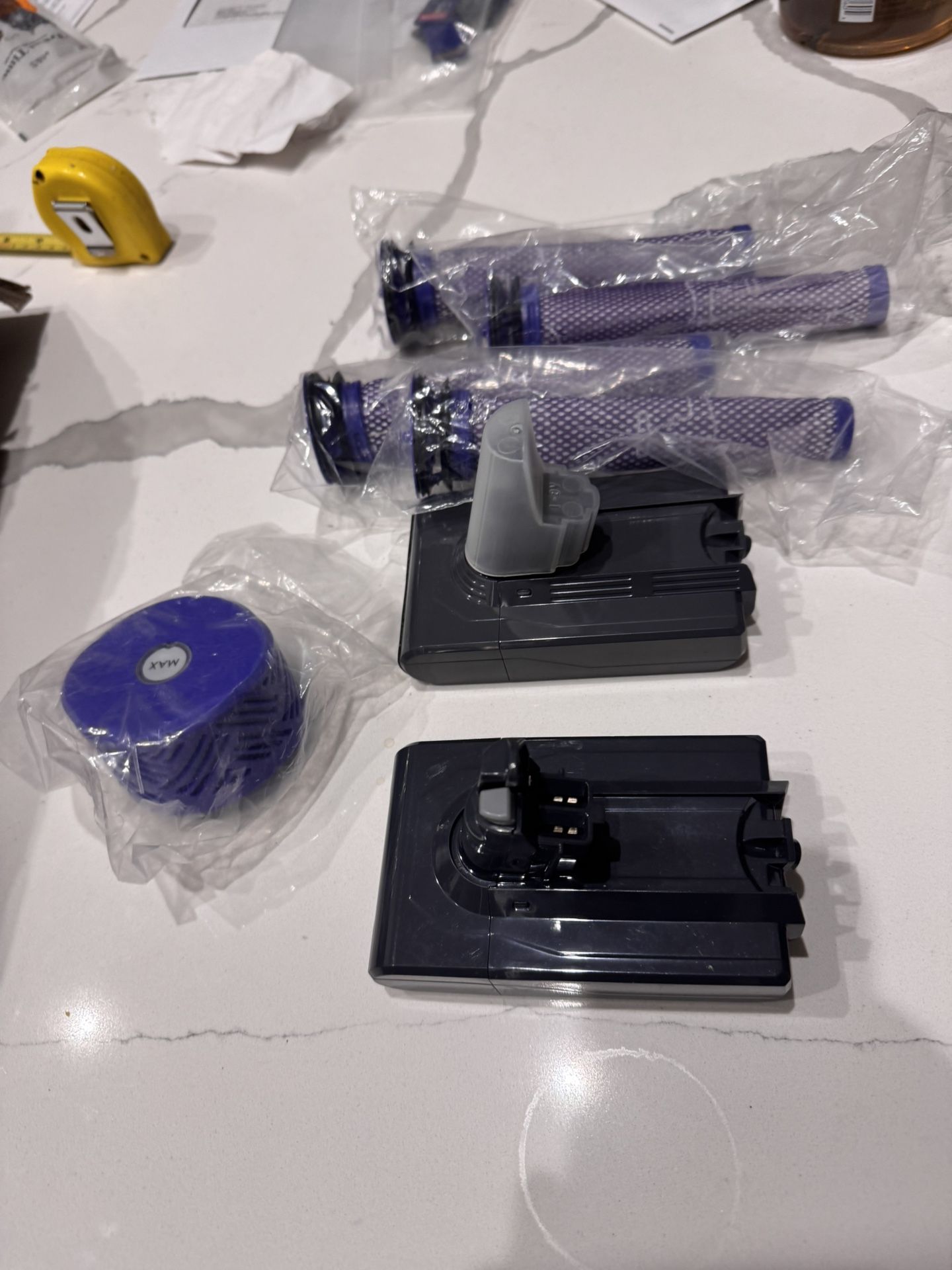 2 NEW DYSON v6 Vacuum Extended Batteries NEW L@@K