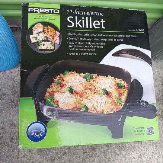 Presto 06620 11-Inch Electric Skillet,Black/White