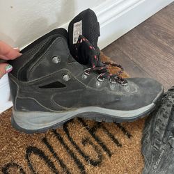 Columbia waterproof hiking boots