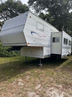 2004 coachmen 5th wheel 27 ft