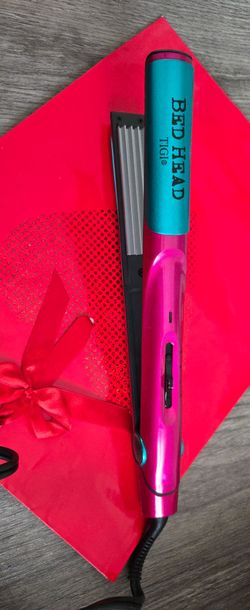 Bed Head TIGI Wave Hair Iron