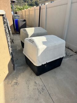 Outdoor dog shelters