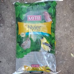 ,1NYJER BIRD FOOD BRAND,1NEW Wild Bird Food And The Other Bag Is For Parate Food