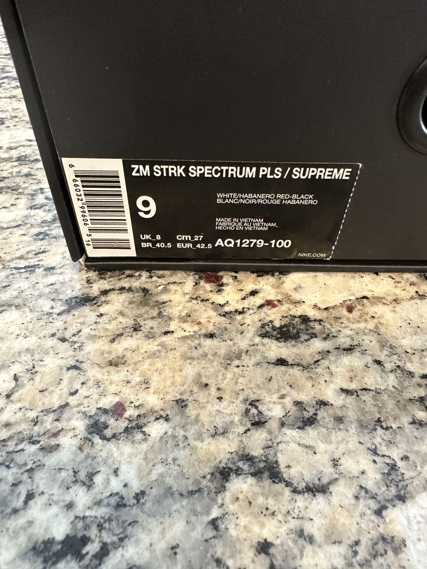Men's Nike Supreme x Zoom Streak Spectrum Plus 'Habanero SIZE 9 Men's 