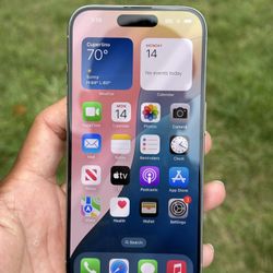 Unlocked Apple iPhone 15 128GB Pink. | Battery Health 90% |