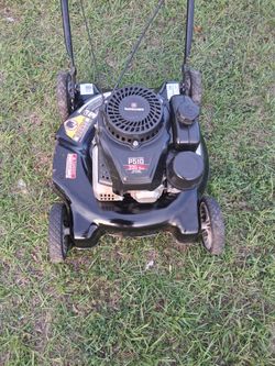 Maquina de cortar pasto YARD MACHINES  20" PUSH