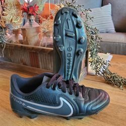 Nike Kids Tiempo Legend Size 3 Youth Club Black