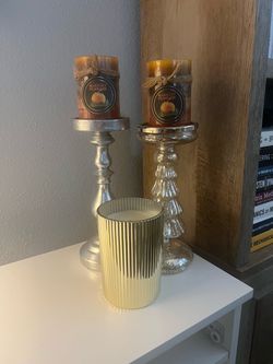3 pieces Christmas candle and candle holders