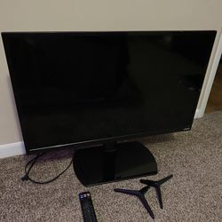28” Vizio LED SmartCast TV