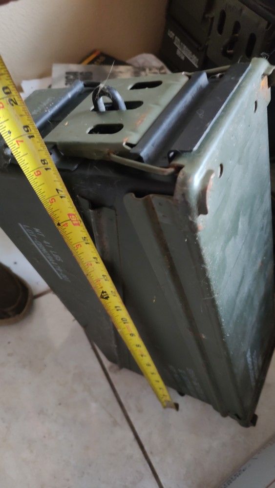 USA DOD Metal Containers