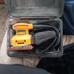 Dewalt Corded Sander