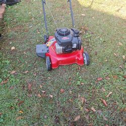 Lawn Mower MTD 20IN gas BRIGGS &TRATTON  300E 125CC RUN GOOD no Self-propelled new Oil 