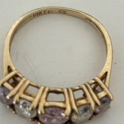 10 K Gold Ring With 6 Cz Diamonds