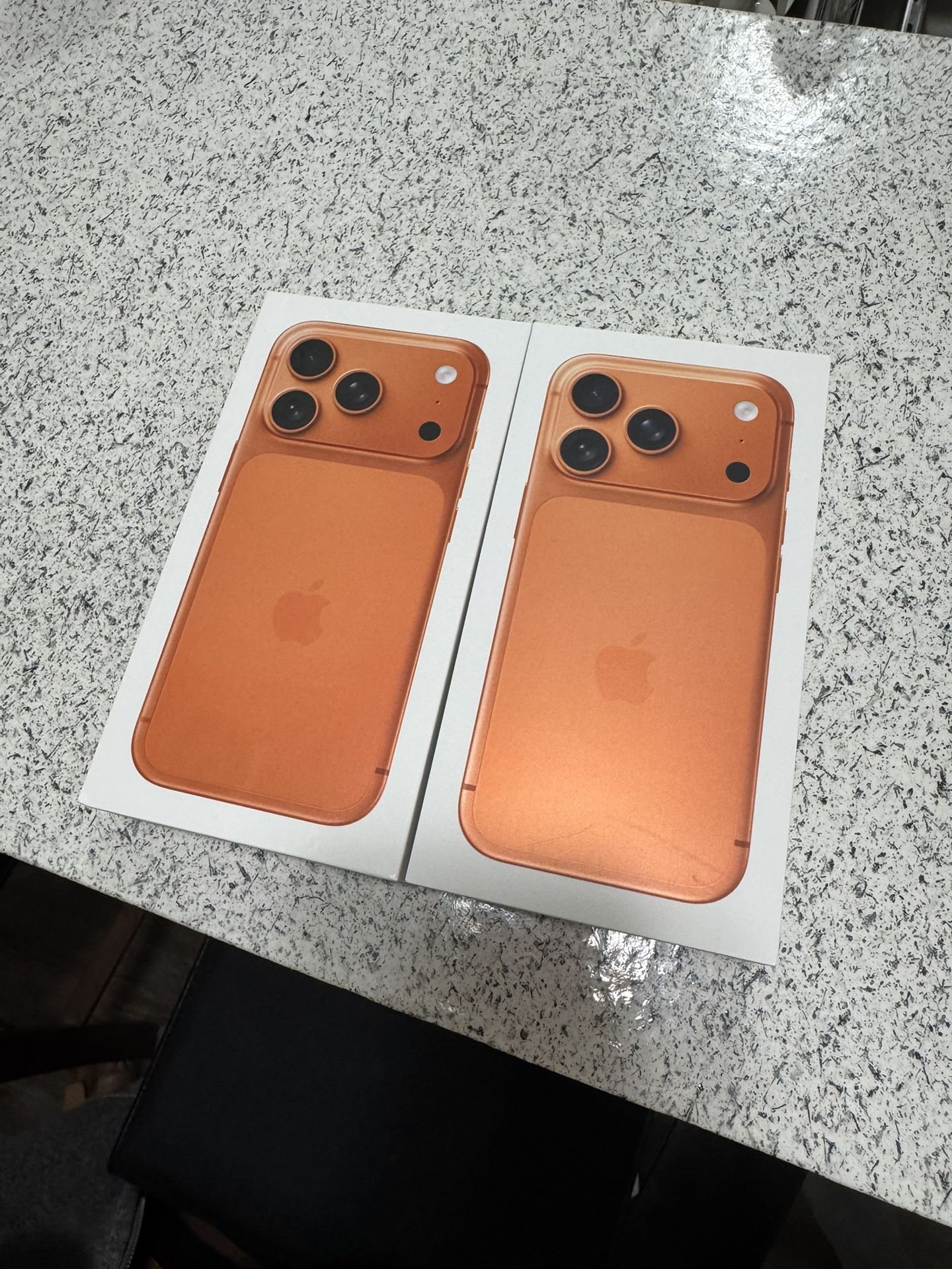 iPhone 17 Pro 256gb Cosmic Orange Unlocked 
