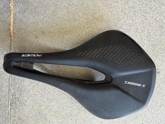 Carbon fiber s-works saddle.