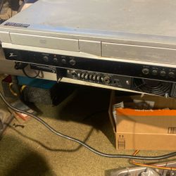 Zenith VCR/dvd Combo