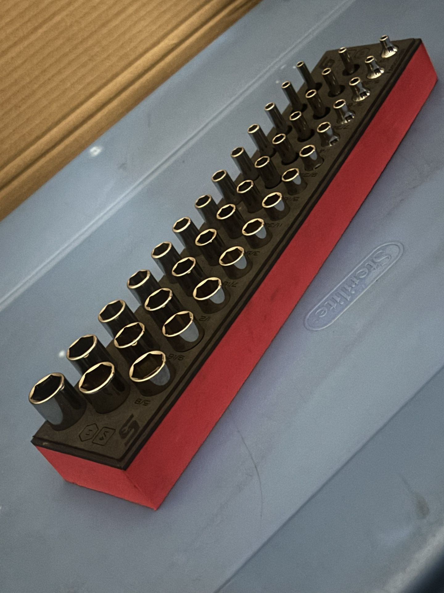 Snap-on Tools 39 pc 1/4" Drive 6-Point SAE Socket Set with PRO-FIT™ Organization (1/8-5/8") (Red)