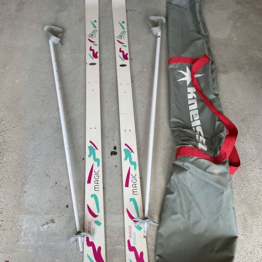 Skiss  - Kneissl White Magic Downhill Skiis and Storage Bag without Bindings