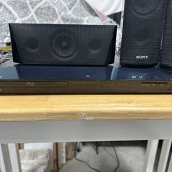 Sony BlueRay DVD Surround Sound System 