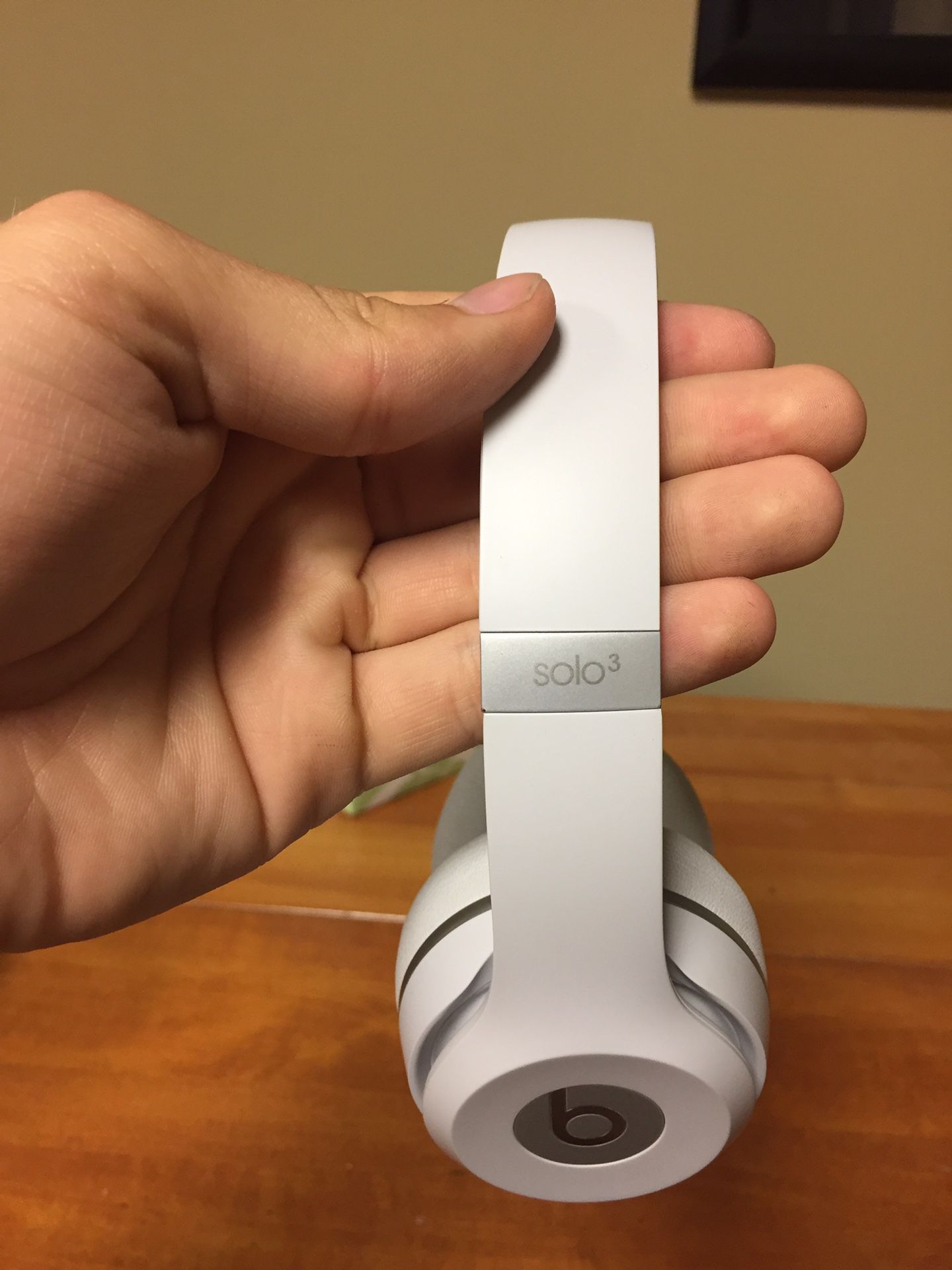 Beats by Dre solo3 wireless headphones matte silver