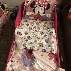 Minnie Mouse Bed& Toy Storage 