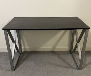 Computer table