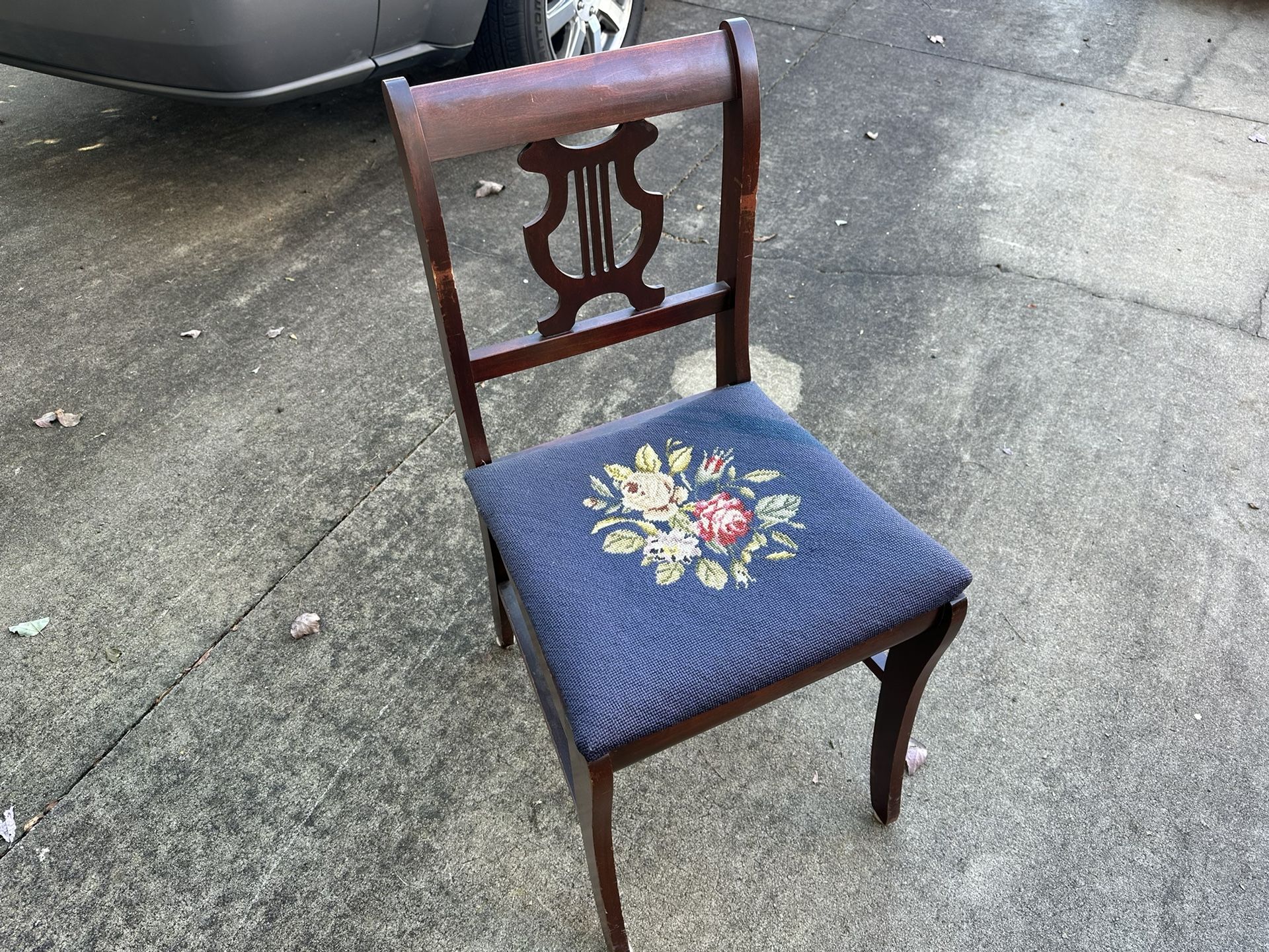 Solid Wood Embroidered Antique/Vintage Chair