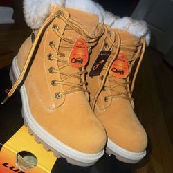 Empire Hi Fur Lugz 😻