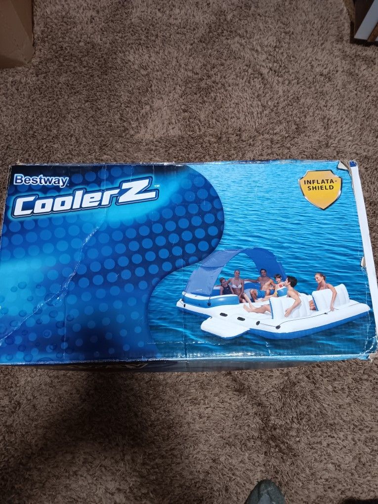 Beat way inflata-shisld boat brand new in box fits 6 people