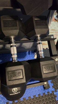 35LB DUMBELL SET*A MUST BUY***STRONG 💪