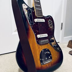 Fender / Squier Jaguar (Classic Vibe) 