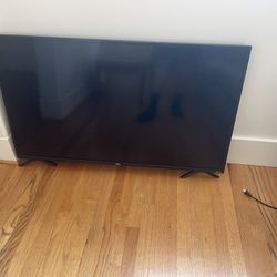 50 Inch Roku TCL TV In Great Condition! 200 OBO 