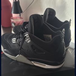 Jordan 4s
