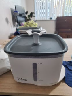 Veken Innovation Award Winner 95oz/2.8L Cat Water Fountain, C1 Classic
Automatic Pet Fountain Dog Water Dispenser