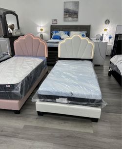 New Twin Be Frame With Mattress 