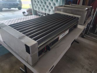 Hot dog roller