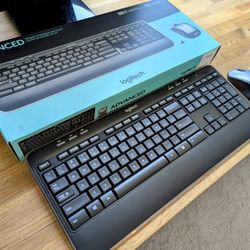 **NEW-Logitech MK520-WIRELESS Keyboard and Mouse Combo**
