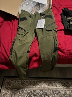 Riding pants