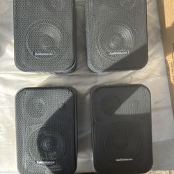 Speakers 