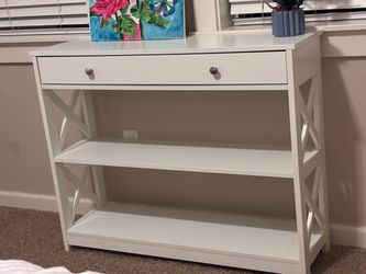 Bedroom vanity