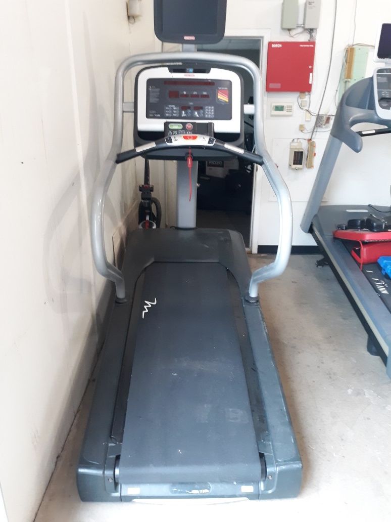 Treadmill high end refurbished and cheap prices is FIRM