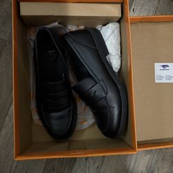 Women’s Black Leather Loafer