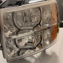 07-14 Chevy Silverado OEM Headlights