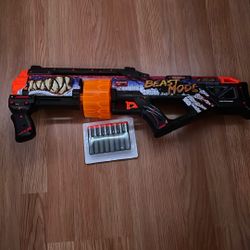 X Shot Nerf Beast Gun 
