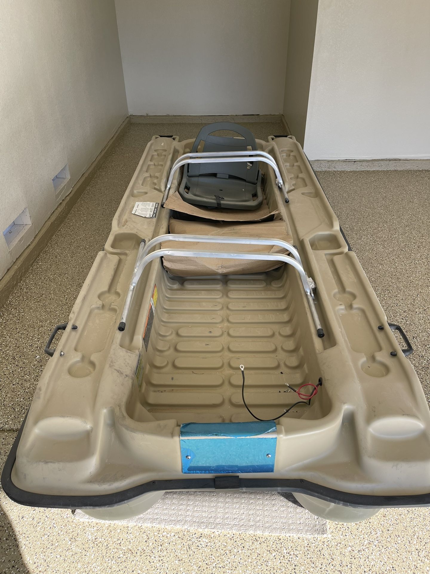 Pelican Bass Raider Pontoon Boat 10ft