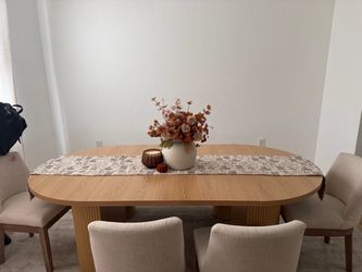 prebuilt extendable table- Brand new condition