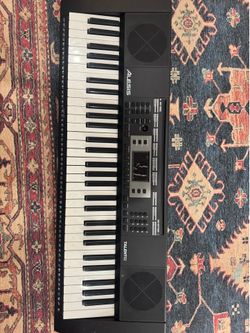 Alesis 61 keyboard