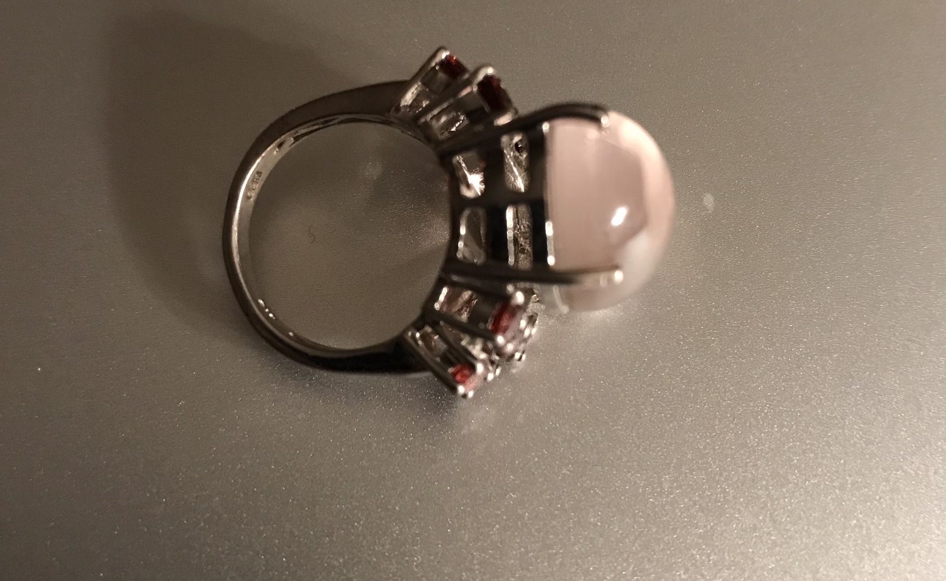 Sterling  Silver  Moonstone  Garnet Ring  Size 5