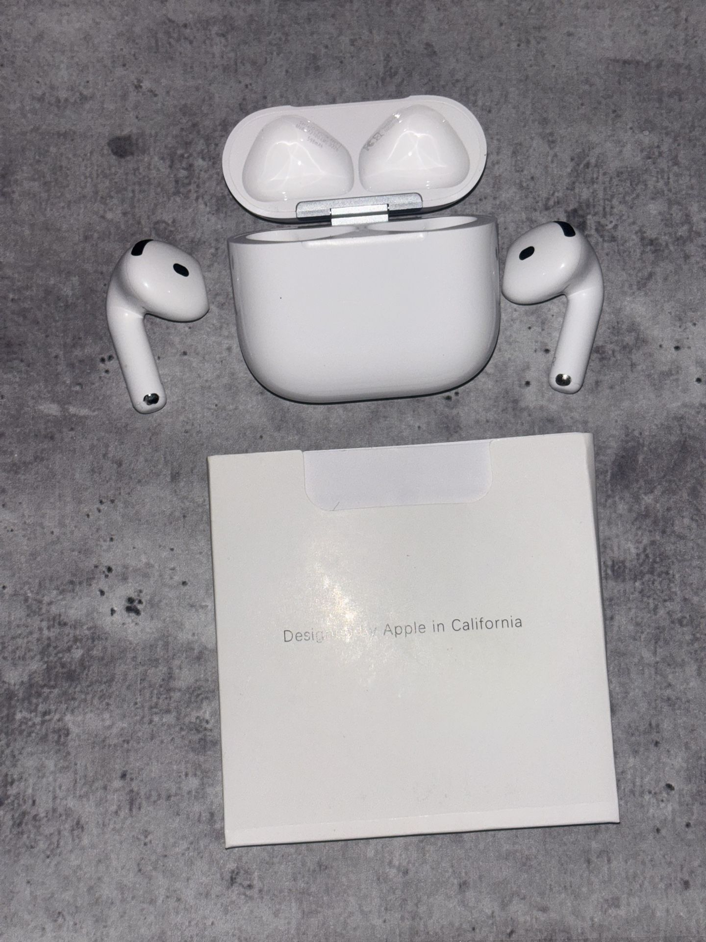 Apple AirPod Pro  ANC (GOOD DEAL)